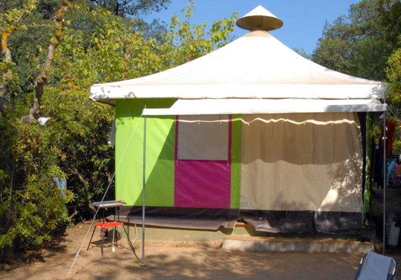 Pola Camping توسا ذي مار المظهر الخارجي الصورة
